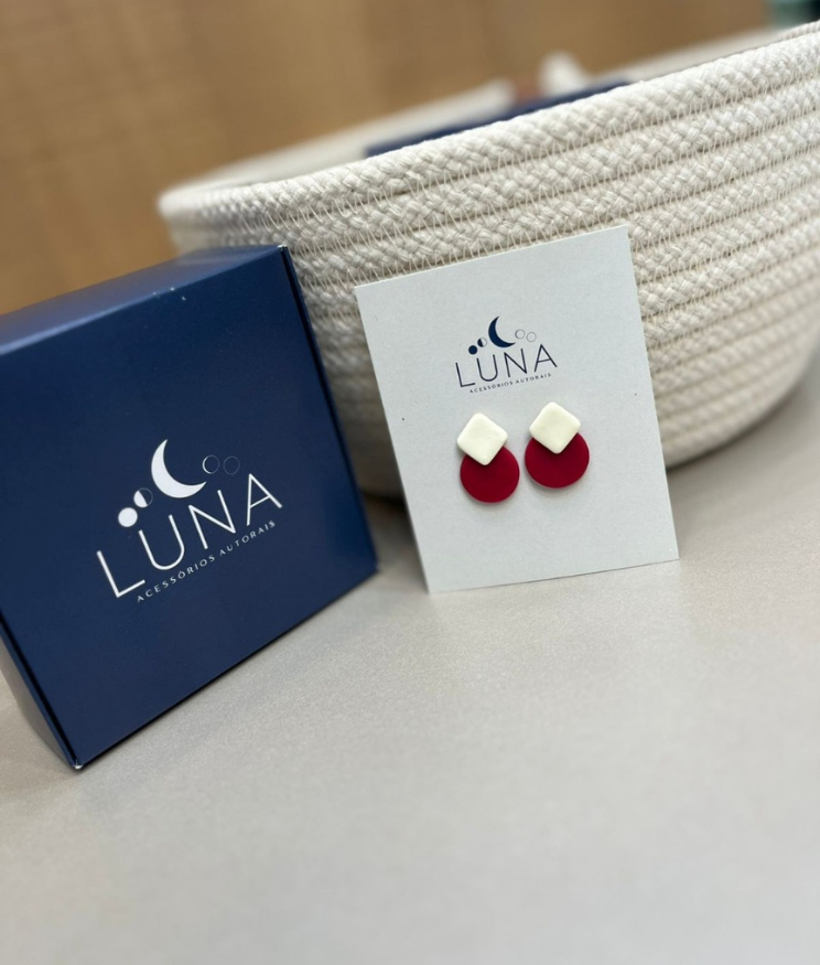 Brinco Ivana Feminino – Leveza, Durabilidade & Design Único