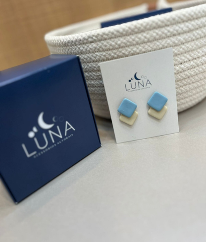 Brinco Laura Feminino – Estilo, Charme & Sofisticação