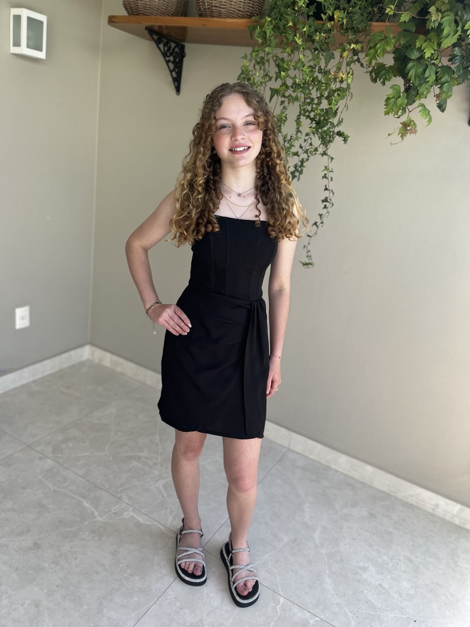 VESTIDO CURTO INFANTO-JUVENIL